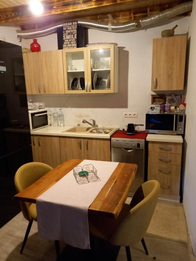 Fofi Apartment Agioi Deka  Екстериор снимка